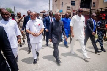 People Rejoice Anywhere Abia Governor Goes: Amb. Offor Expresses Joy As Gov. Otti Inspects Ongoing Projects In Aba