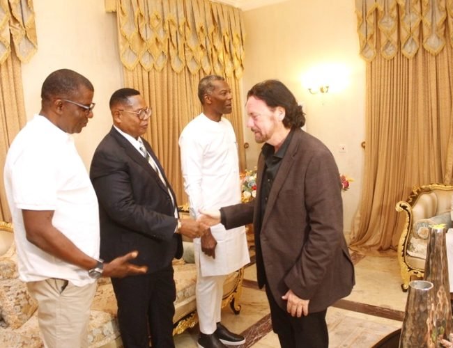 NIPR and Partners, Treat Global Alliance President To a Dinner Hosted By United Nigeria Airlines CEO.